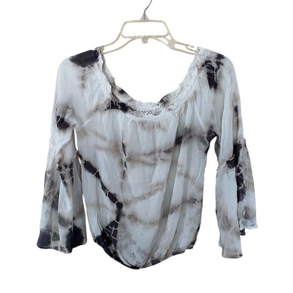 MOD on trend Tie-dyed Flutter Sleeve Crop Top - Picture 1 of 4